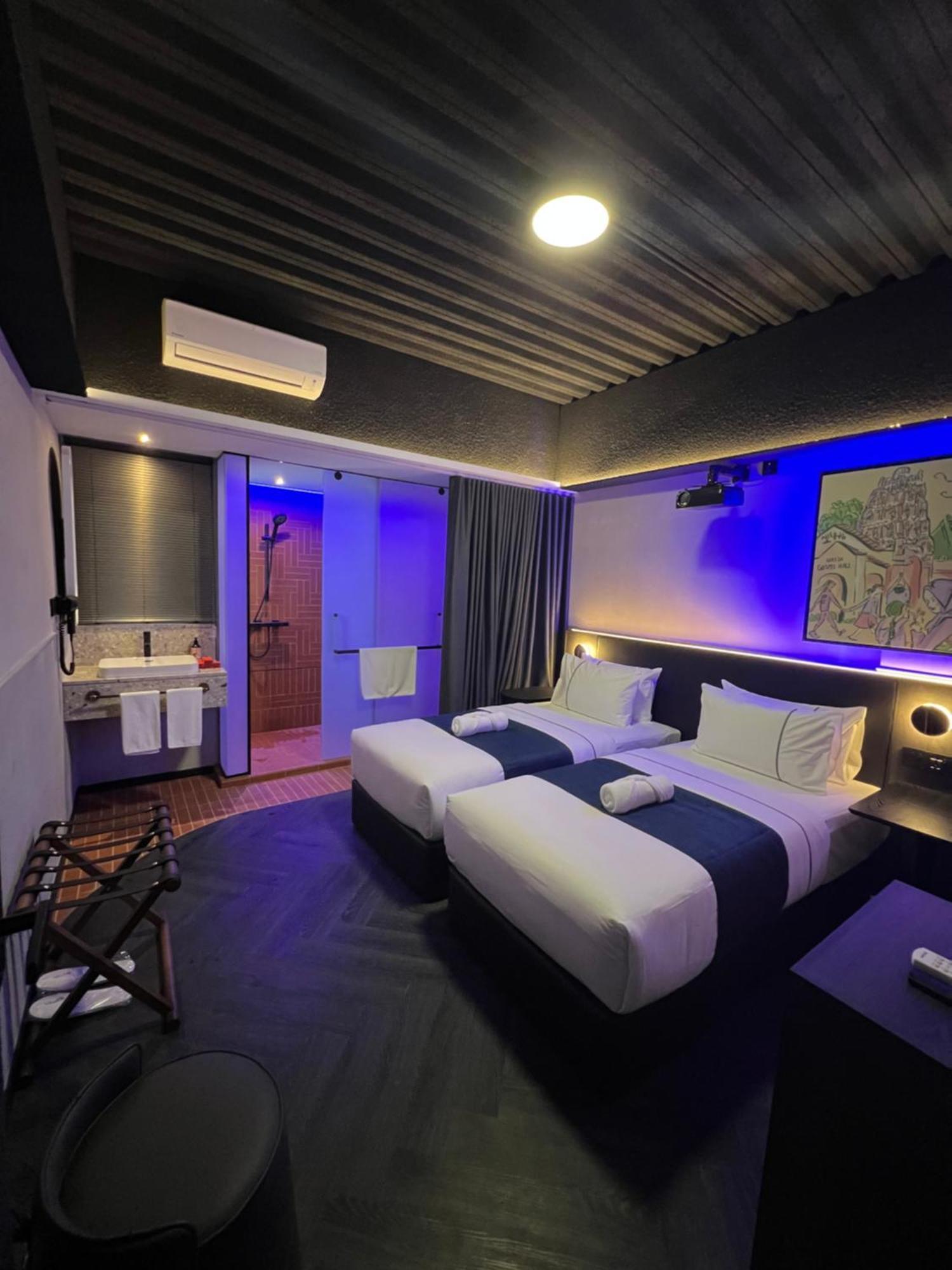 B Hotel Куала-Лумпур Екстер'єр фото